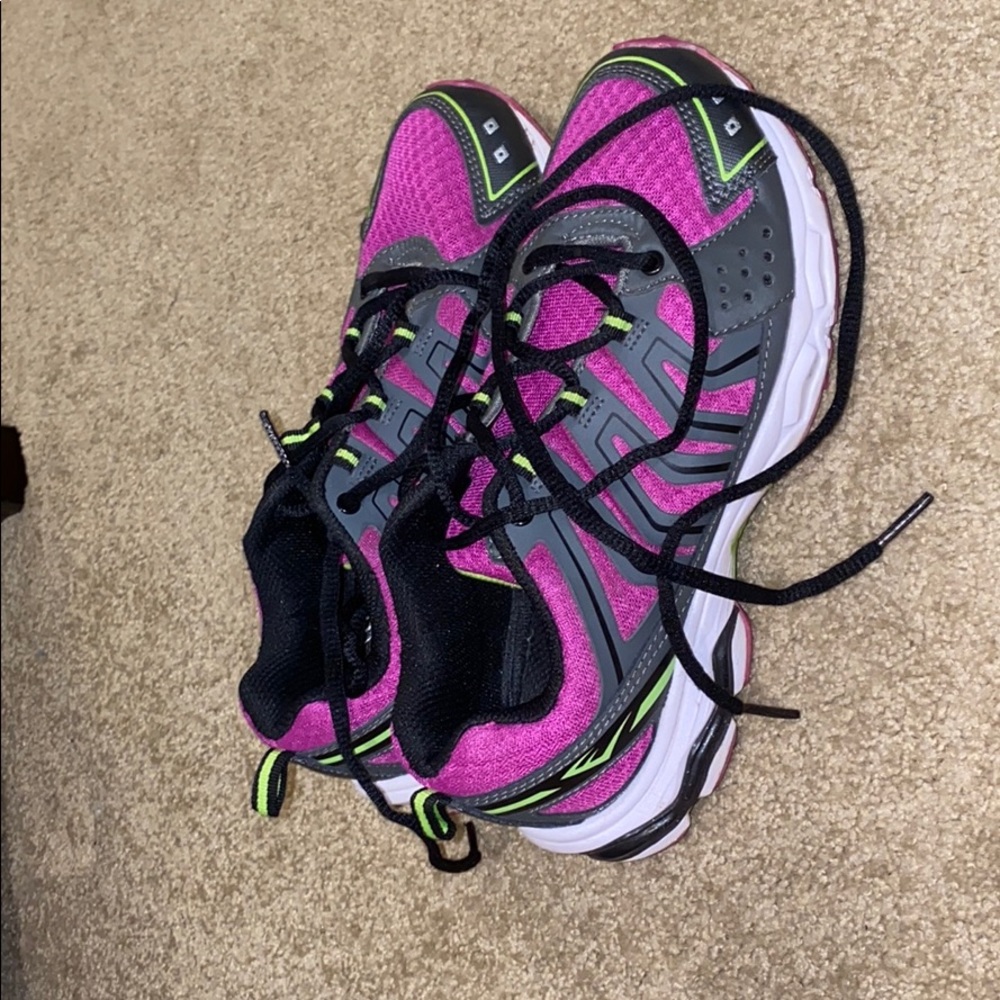 Running shoes
